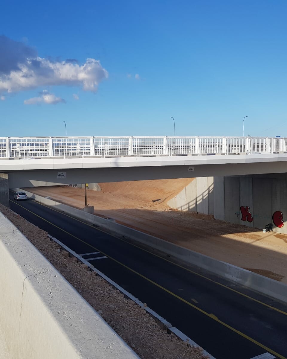 M001 railing and fascia