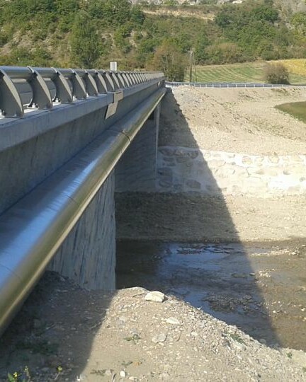 Project with mixed pxp railing