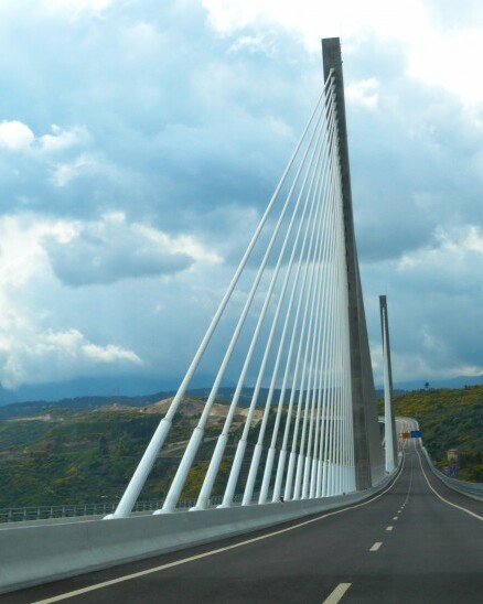 Proyecto Viaducto sobre el río Corgo - Equipamiento de seguridad vial en Metalesa